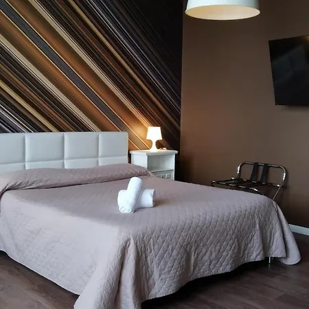 Affittacamere Cconforthotels R&b Dolci Emozioni 3*