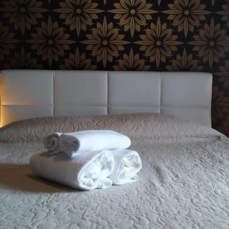 Cconforthotels R&b Dolci Emozioni 3*
