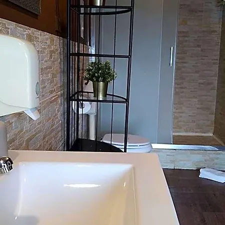 Gasthof Cconforthotels Dolci Emozioni Bari